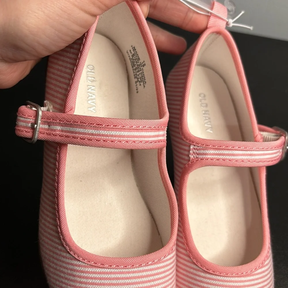 Old Navy Pink and White Ballet Flats with small heel size 13
